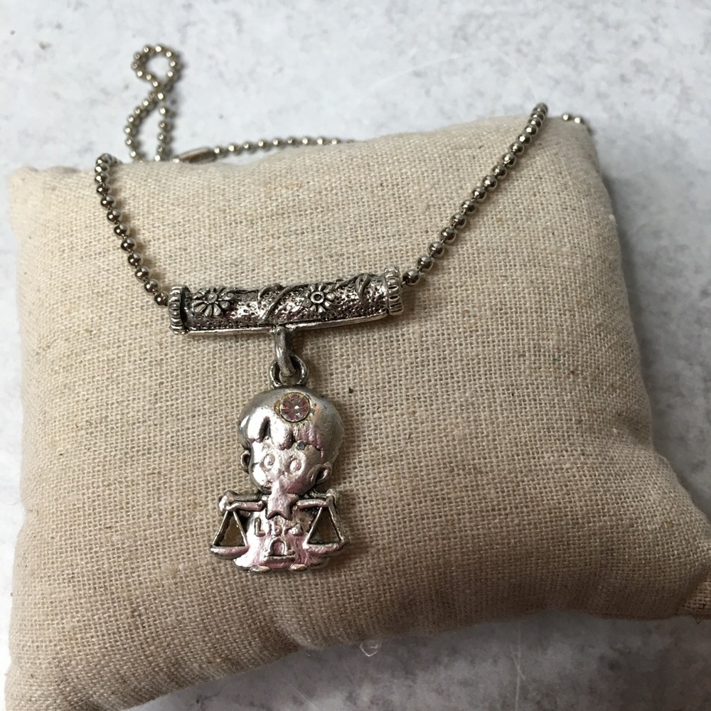 Zodiac Sign Libra Rhinestone  Necklace Silvertone Chain Costume Jewelry 8 1/2”
